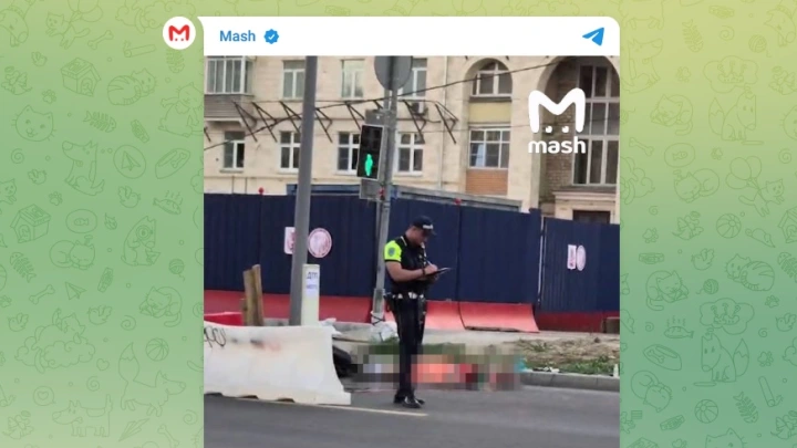 В Москве автомобиль переехал упавшего в обморок пешехода