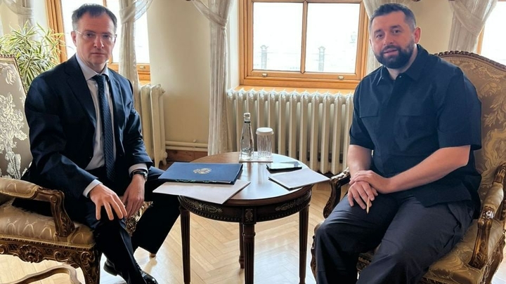 Глава переговорной делегации Мединский оценил готовность договора с Украиной