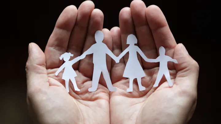 Знали и молчали: тайна подмены детей в роддоме всплыла через 50 лет