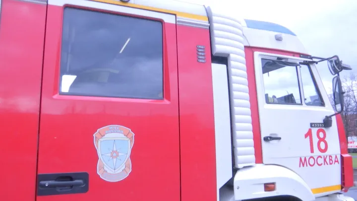 Густой дым над Москвой: пожар в премиальных банях перекрыл улицы на северо-востоке