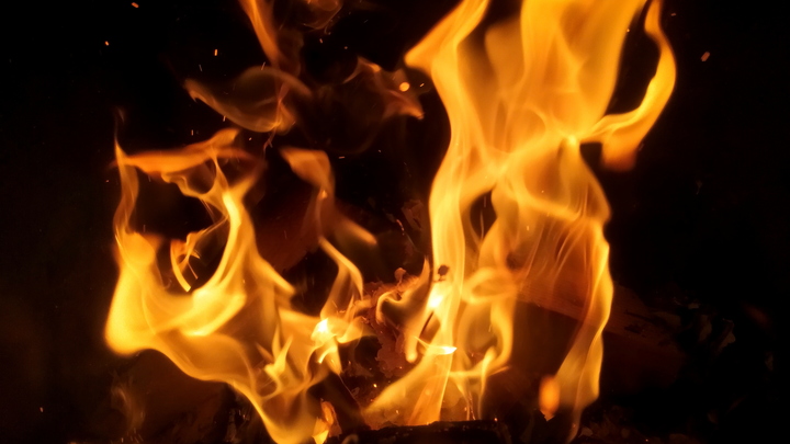 Жёг глаголом. В Москве задержали рэпера с огнемётом