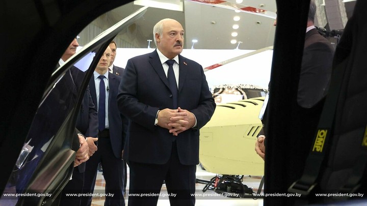 Лукашенко пообещал Си Цзиньпину тёплый приём в Белоруссии