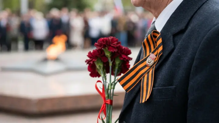 Штраф до 5 миллионов рублей грозит за небрежное обращение с георгиевской лентой