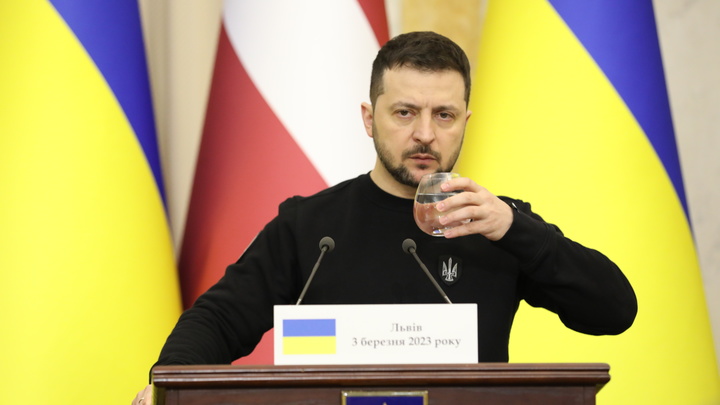 Захарова прокомментировала распоряжение Зеленского о переименовании России