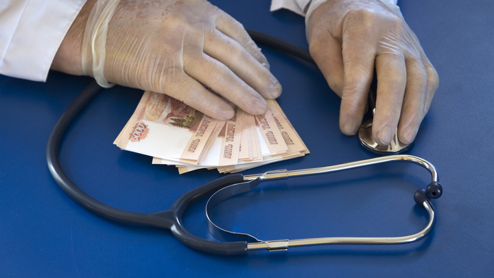 Подъёмные по Земскому доктору вырастут - Путин дал важный наказ