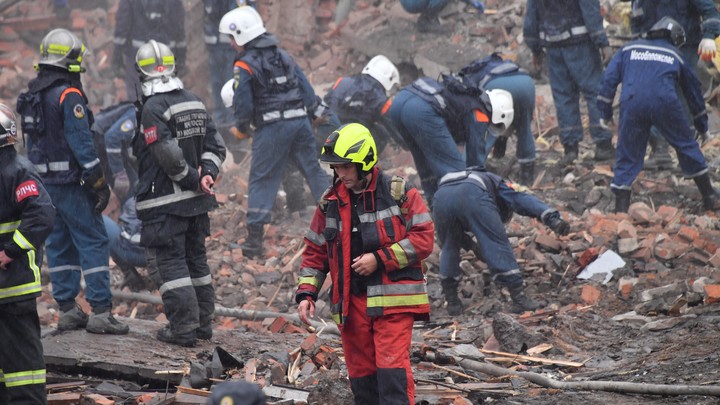Взрыв в Сергиевом Посаде: Вот эти клубы дыма – это точно пиротехника?