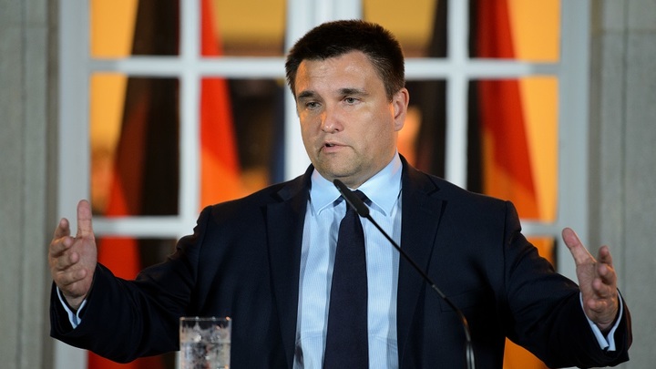 Глава МИД Украины поправил пошатнувшийся имидж новым заявлением о войне с Россией