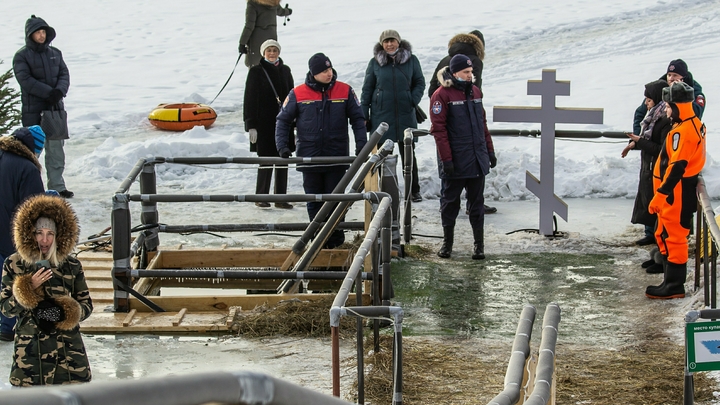 В Подмосковье начали готовить площадки для крещенских купаний