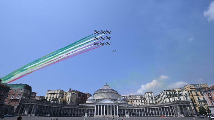 Спасавший русских в Донбассе итальянец стал заложником в собственной стране