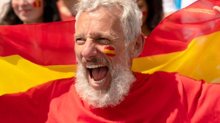 Мы устали терпеть: Что делают испанцы, когда слышат русскую речь