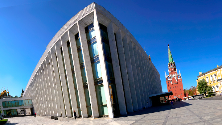 Грандиозный скандал в Кремлёвском дворце. Спецслужбам пора действовать