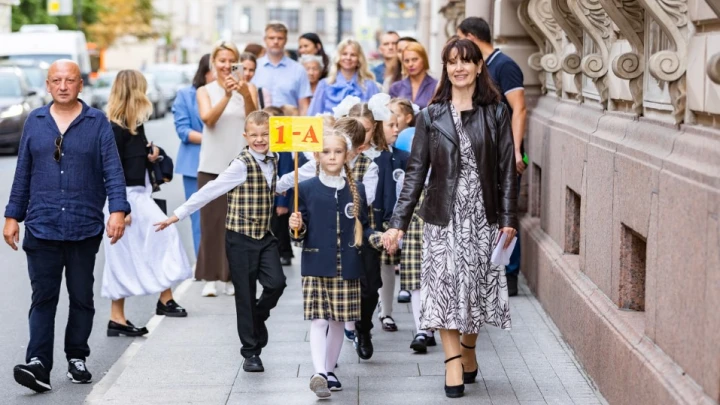 Нагрузку школьников загнали в часовые рамки: Новые данные от Минпросвещения