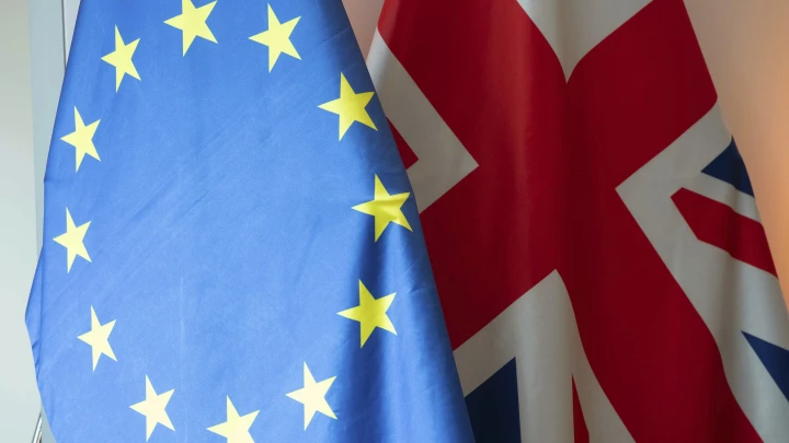 Европа готова смягчить санкции: Стало известно, что Париж и Лондон хотят взамен. Это ультиматум