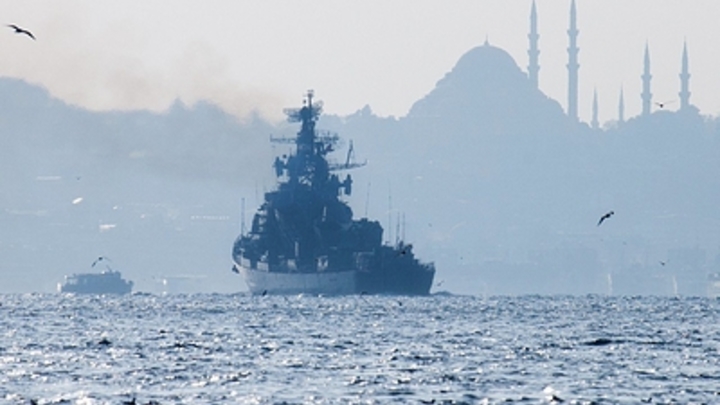 Босфор и Дарданеллы перекрыть можно, но: В Турции объяснили лазейку для русских кораблей