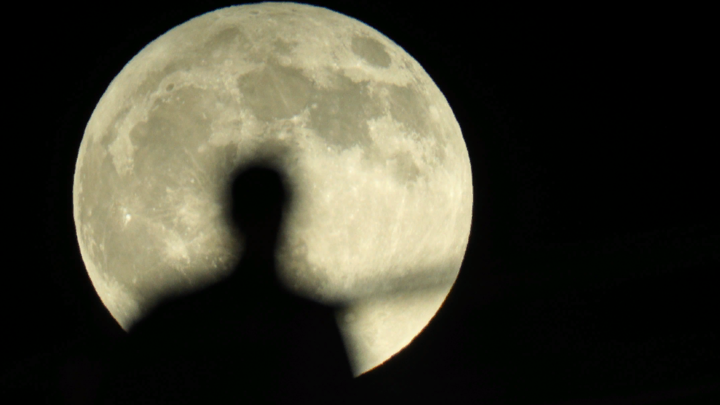 Покорение луны обернулось большим разоблачением. Агентов США выдал гневный звонок чиновника