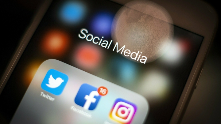 Россия должна официально ввести регулирование социальных сетей - Лига безопасного интернета