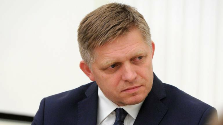 Под присмотром медсестёр: что известно о состоянии пережившего покушение премьер-министра Фицо