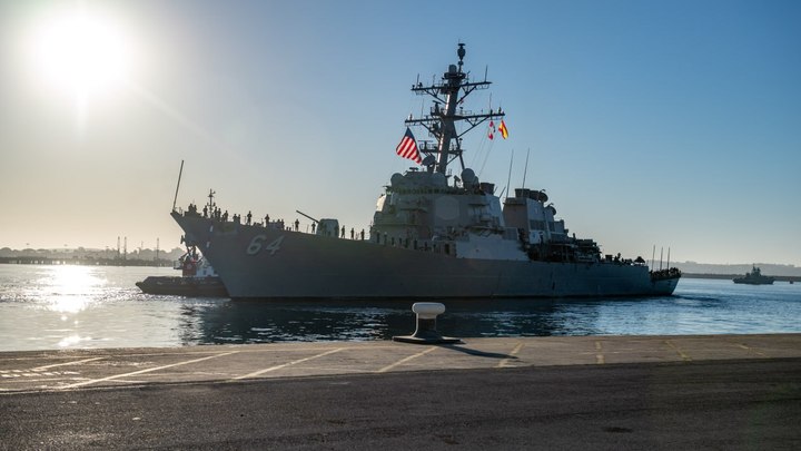 CNN: Эсминец ВМС США обстрелян, никто не пострадал