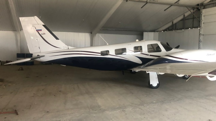 Приставы Кубани за долги по налогам арестовали у фирмы частный самолёт производства США