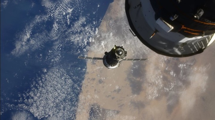 Русские экспериментируют с иностранными спутниками в космосе - Минобороны