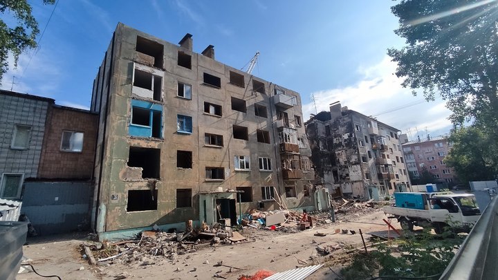 В Новосибирске полностью разобрали пострадавший от взрыва дом на Линейной