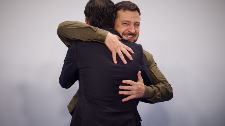 В США военный аналитик назвал два выхода для Зеленского: Оба ему не понравятся