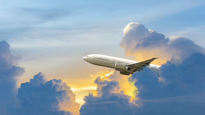 Двигатель пассажирского Боинга взорвался во время полёта над Нигерией