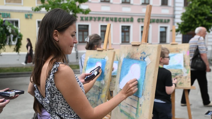 Йога, рисование и пластинки советской эпохи. Чем заняться Летом в Москве?