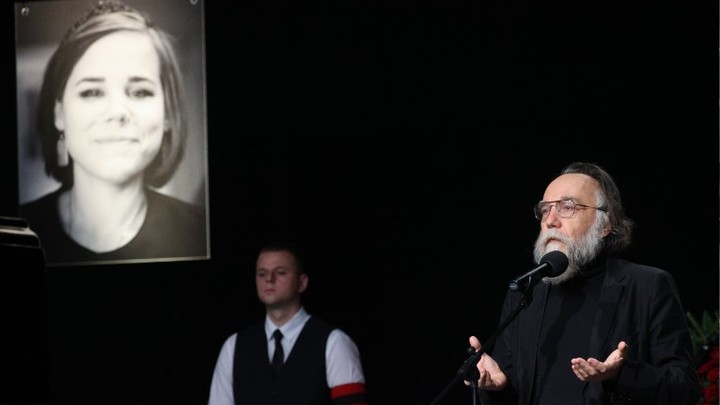 Самая красивая улочка в самом центре Киева - Даши Дугиной: Сегодня ей могло исполниться 30