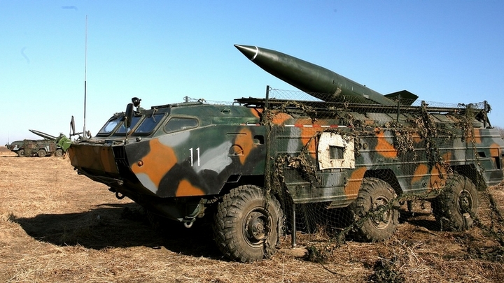 ВСУ бьют по Херсону ракетами Точка-У: Видео из центра города