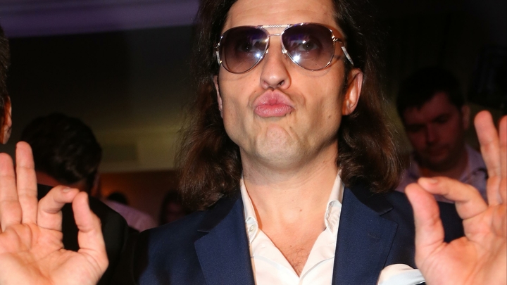 Предавший отца и Донбасс Ревва снова рубит деньги в России. Даже извиняться не пришлось