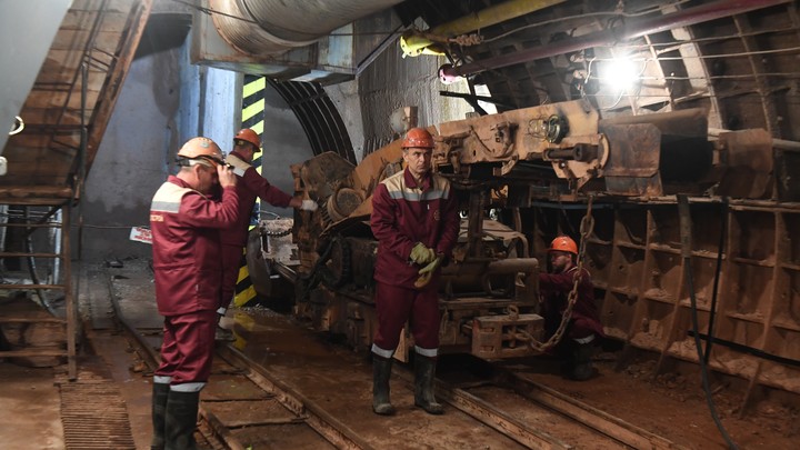 В Москве приступили к строительству платформы и вестибюля станции метро Крымская