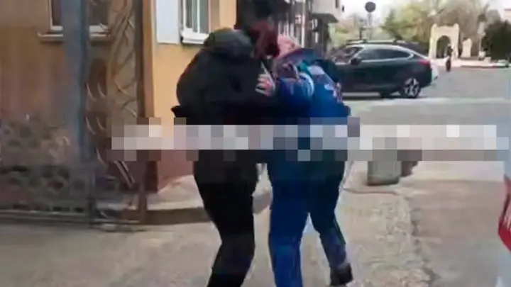 Неизвестный напал на врачей скорой помощи в Ставрополе