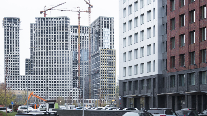 В Краснодаре цены на жильё в новостройках за год выросли на 14%