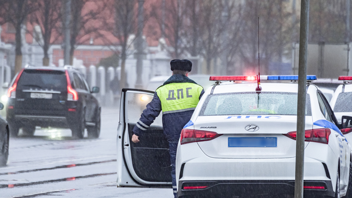 В Москве восемь человек пострадали в ДТП с маршруткой и двумя легковыми автомобилями