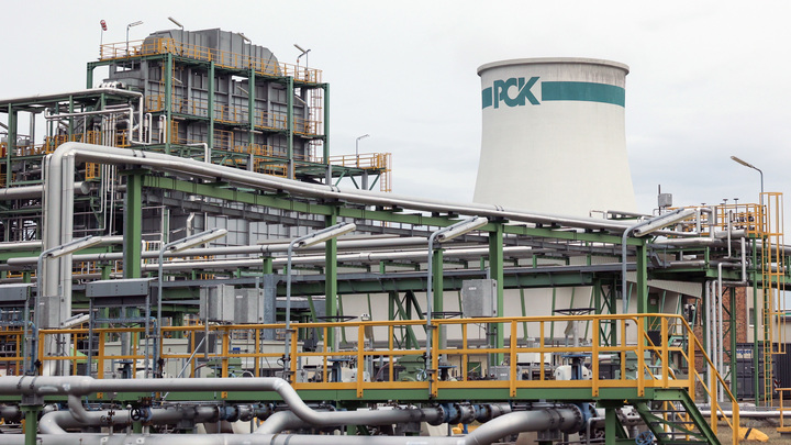 Перекачка немедленно остановлена: В Польше заявили об утечке из нефтепровода Дружба