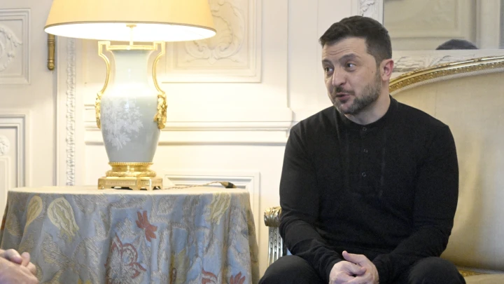 Зеленский требует ввести войска НАТО на Украину