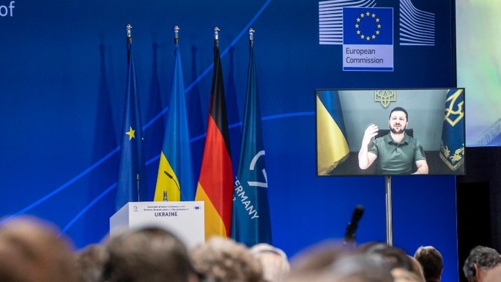 Киев будет мечтать о НАТО вместе с Прагой: Зеленский рассказал о декларации