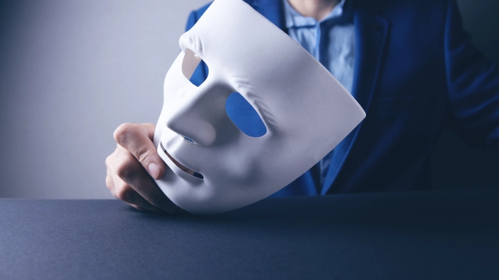 От кабинета с портретом министра Белоусова до камеры: Человек Кремля - друг блогерши Шалаевой уже в СИЗО