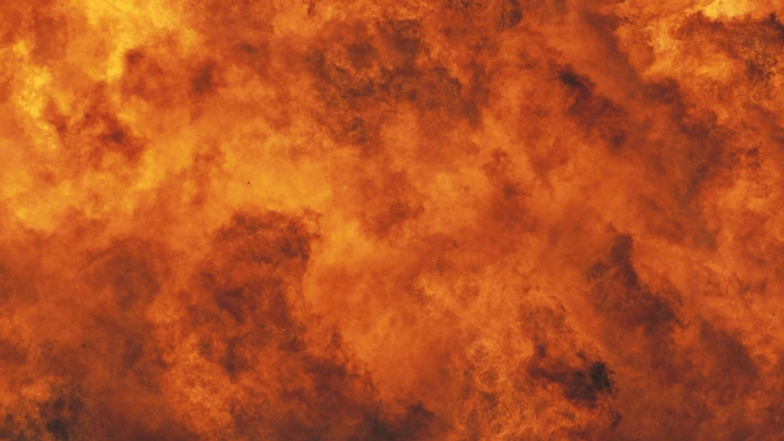 Взрыв в Британии: Пока Киев не перестанут поддерживать, будут гореть - подполковник Попов