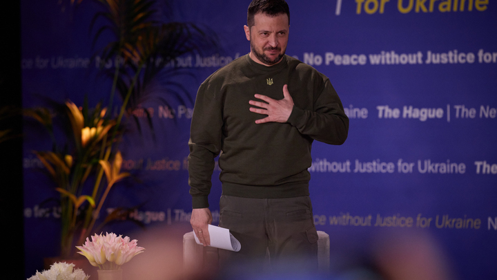 Достойный конкурент: Захарова расстроена недопуском Зеленского на Евровидение