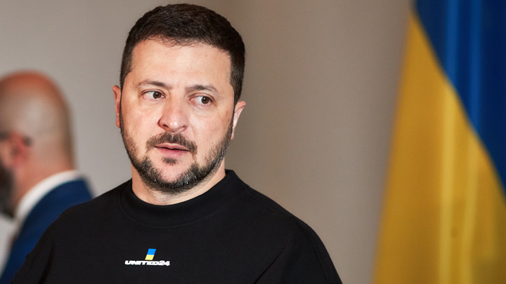 Запад заговорил о преступлениях Зеленского. Киев ведёт незаконный передел бизнеса - Politico