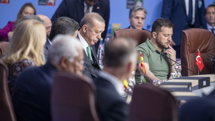 Мир с Западом и раздел Украины: Политолог рассказал о грядущих выборах в Раду