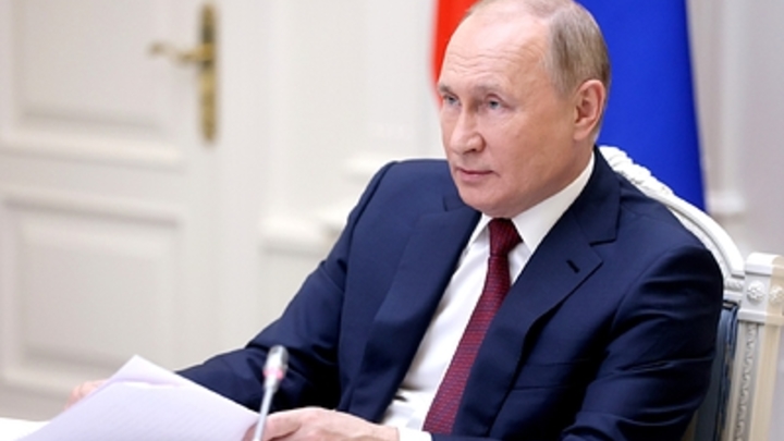 От профицита к дефициту: Путин утвердил бюджет России - 2022