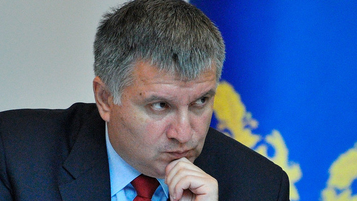 Аваков отказал Порошенко в силовой поддержке