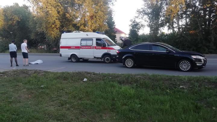 Иномарка насмерть сбила бабушку рядом с садами в Челябинске
