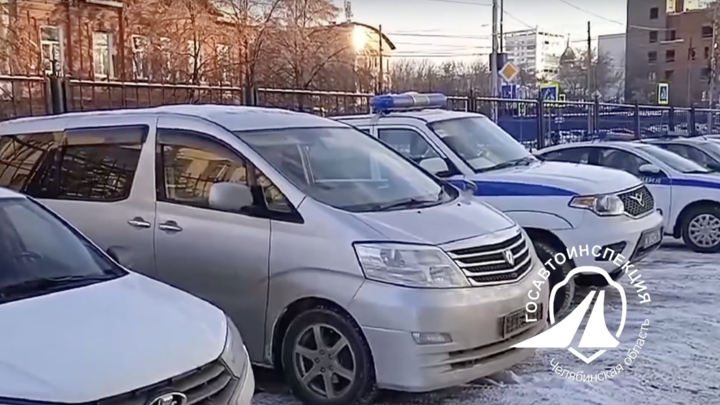 В Челябинске водителя иномарки задержали за подделку документов