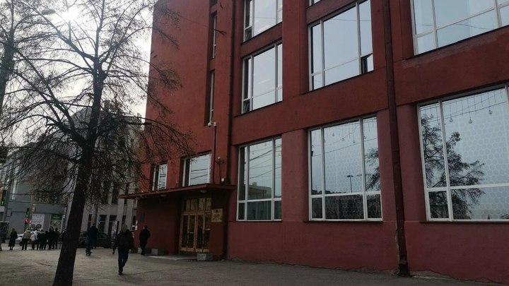 Школьница из Новосибирска выиграла 100 тысяч рублей на Что? Где? Когда?