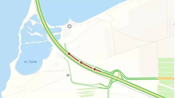 Пробка при въезде на Крымский мост со стороны Кубани сократилась до 1 км