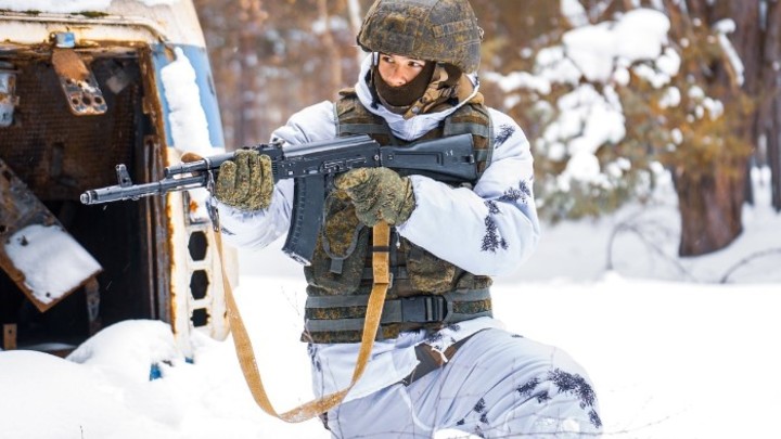 Русские десантники начали применять Взор: Уникальный разведкомплекс запускается из ракетницы